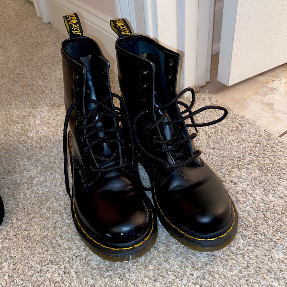 DR MARTENS 1460 Smooth Leather Lace Up Boots